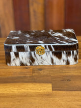 Load image into Gallery viewer, Jewellery Box - Cowhide King 01