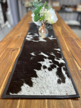 Load image into Gallery viewer, Table Runner - 100cm - 528